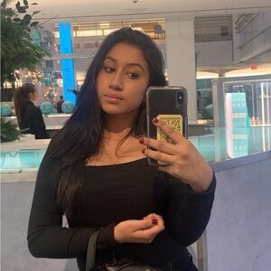 Meet your Posher, Mishelle